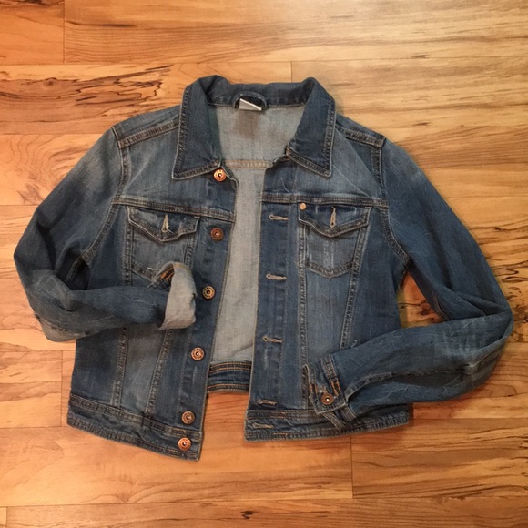 H&M Jackets & Blazers - Mid Wash Denim Jacket H&M Jackets & Blazers - Mid Wash Denim Jacket